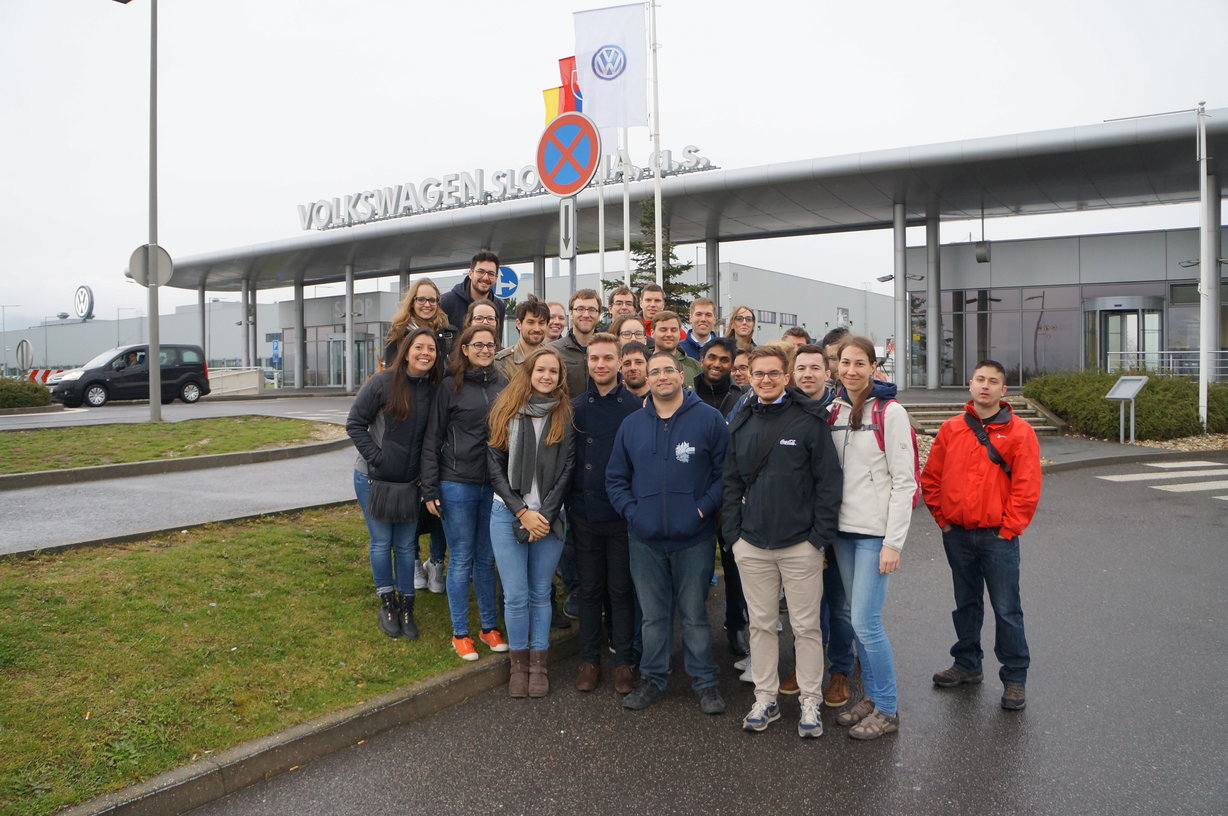 Read more about the article #SCMgoes Volkswagen Field Trip